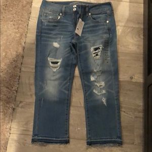 BNWT American Eagle Artist Crop jeans